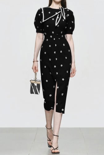 فستان اسود بتطريز زهور