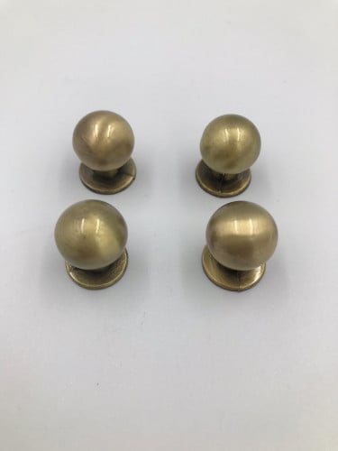 قواعد صواني نحاسي 4 حبه قواعد طفريات