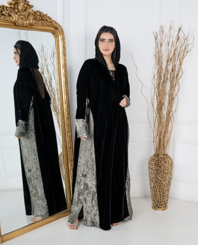 عباية مخمل