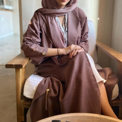 عباية لنن مزينة بسلاسل ذهبية