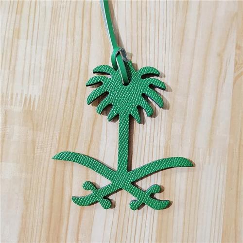 سلسلة مفاتيح بخريطة من الجلد الطبيعي