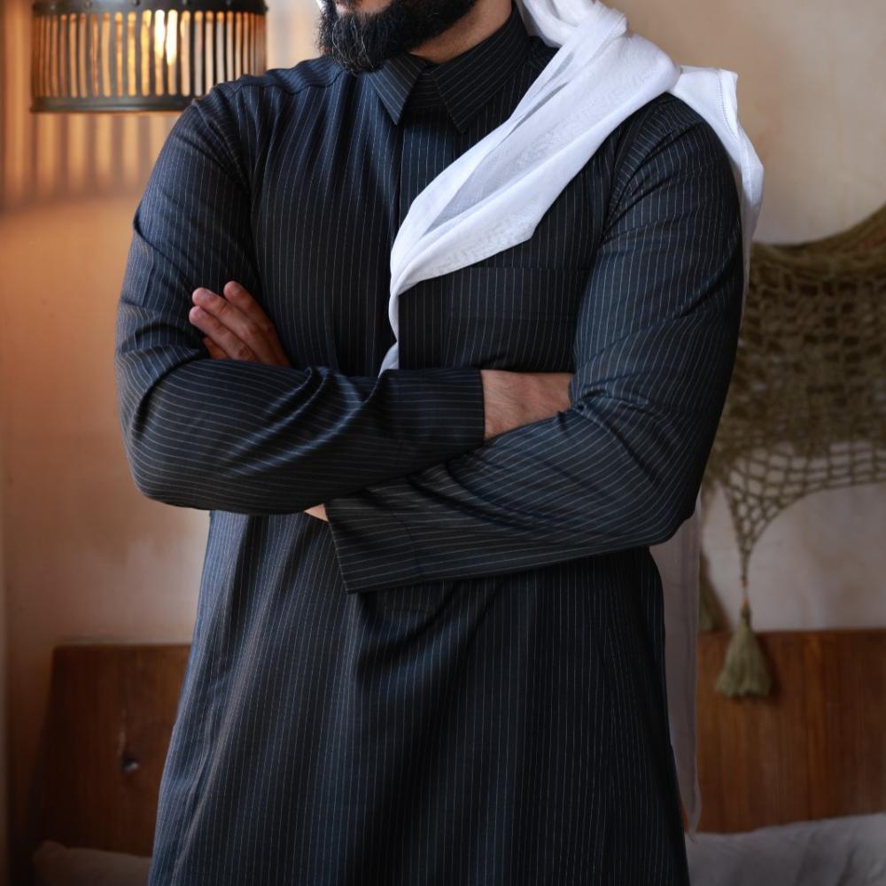 قماش ثوب شتوي رجالي بخامة دافئة وتصميم أنيق مناسب للموسم البارد