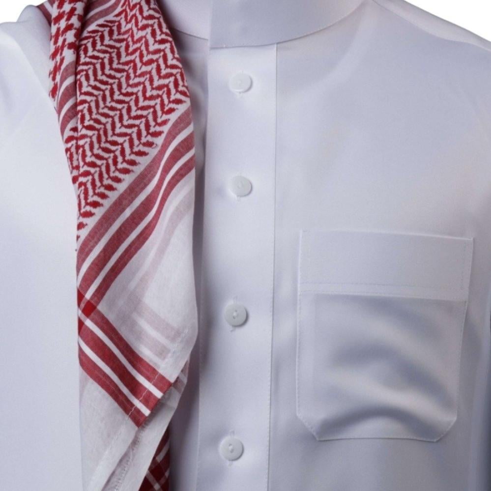 ثياب رجالية سعودية أنيقة بتصاميم عصرية