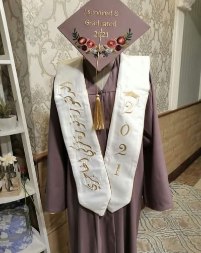 عبايات تخرج طقم كامل