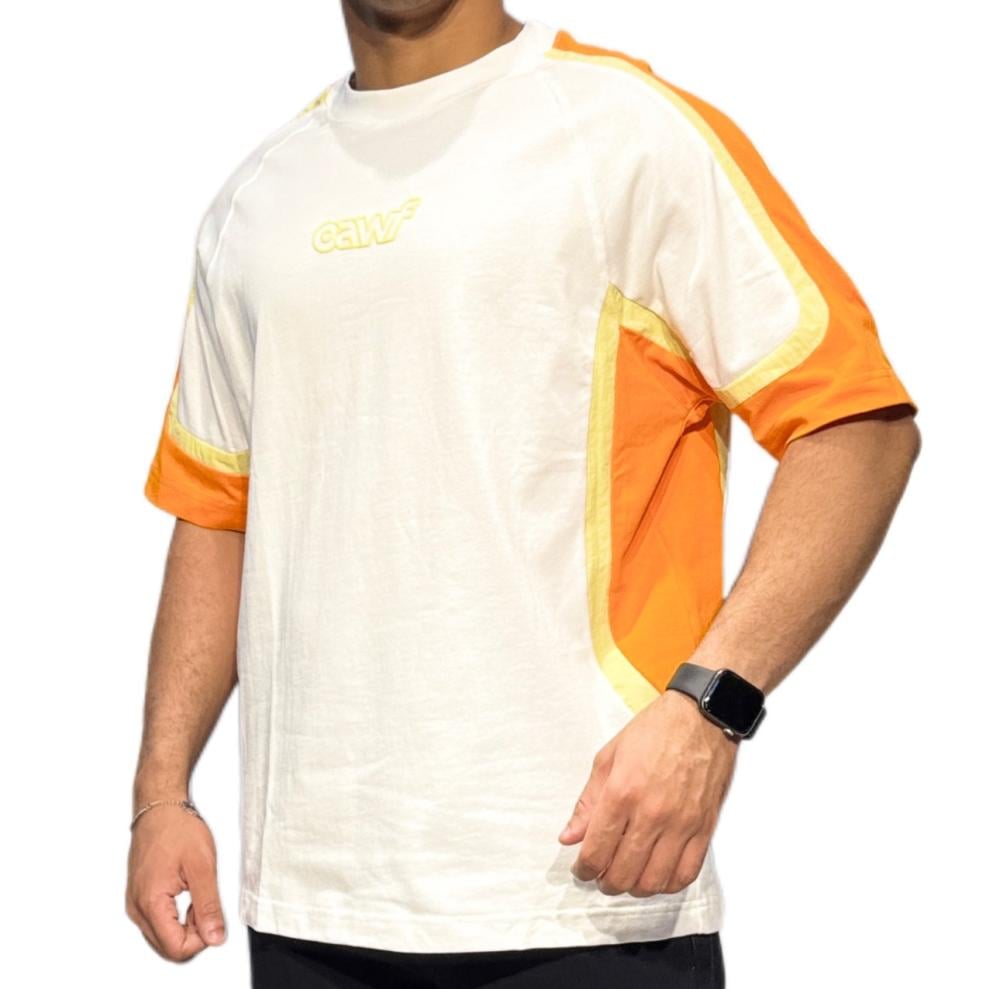أبيض
