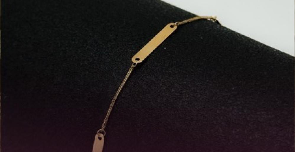 بلاكات ذهب: دليل شامل لاختيار التصاميم المناسبة لمناسباتك