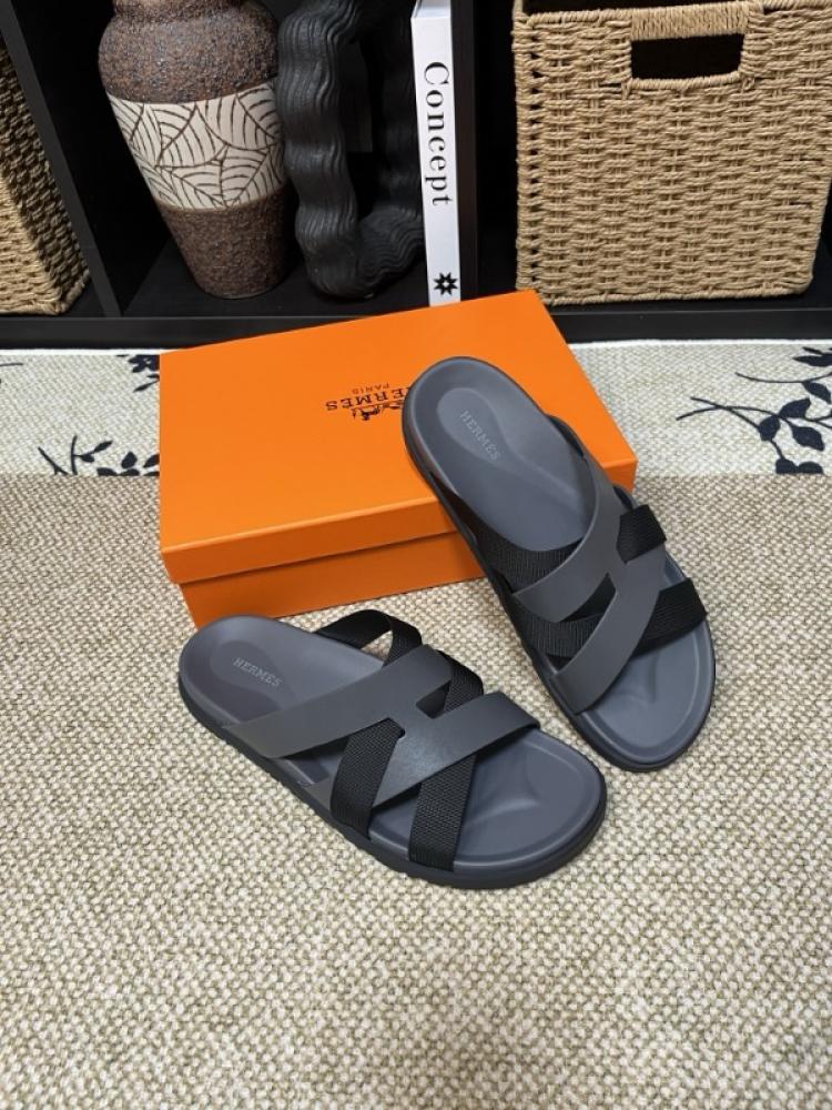 LOUIS VUITTON SLIDES