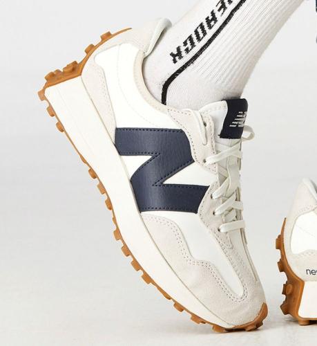 New Balance 327