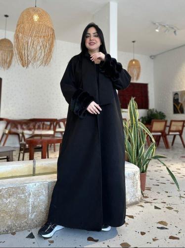 عباية شتوي قماش جوخ اكمام فرو-متجر فرح