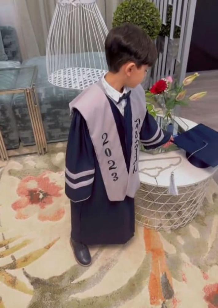 عبايات تخرج ابت