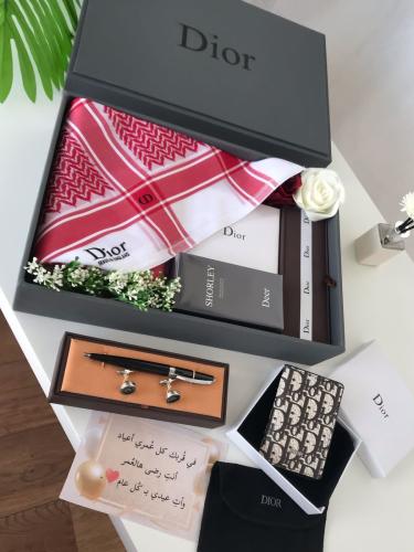 طقم رجالي من ديور فخم-متجر فرح