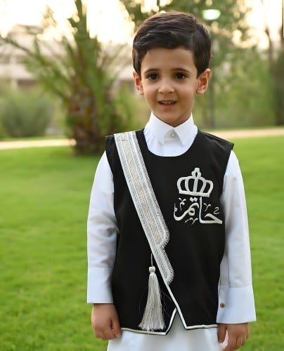 سديري البشت ولادي بالاسم