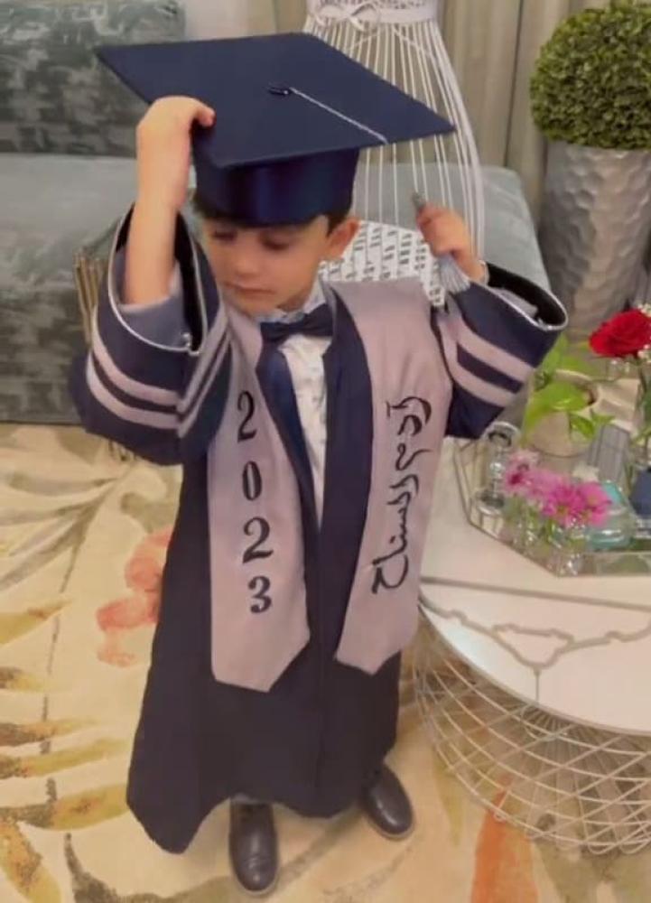 عبايات تخرج روضه