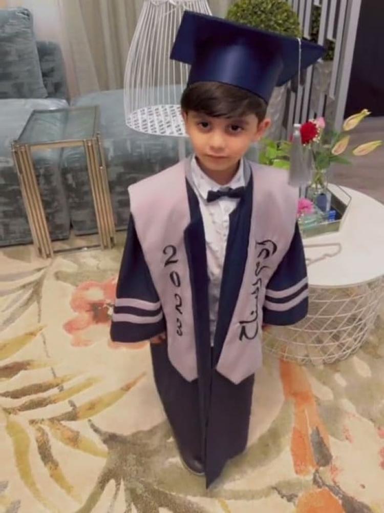 عبايه تخرج روضه