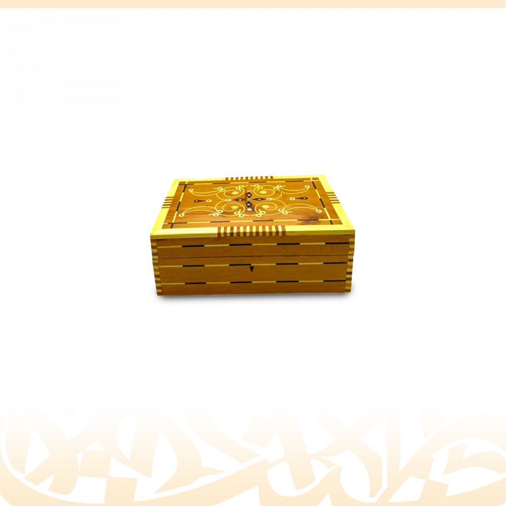 صندوق مستطيل مقسم الى قسمين مع درج سفلي