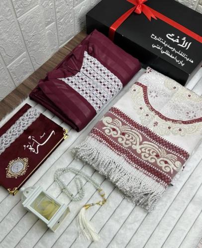 شنطة نسائية ماركة شانيل هدية العرض