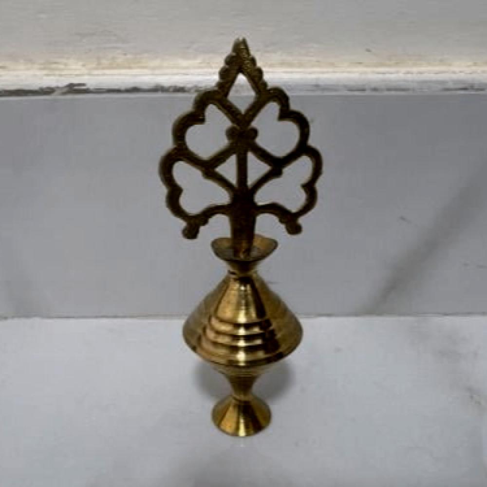 الفرق بين الأثمد الأسود والأحمر