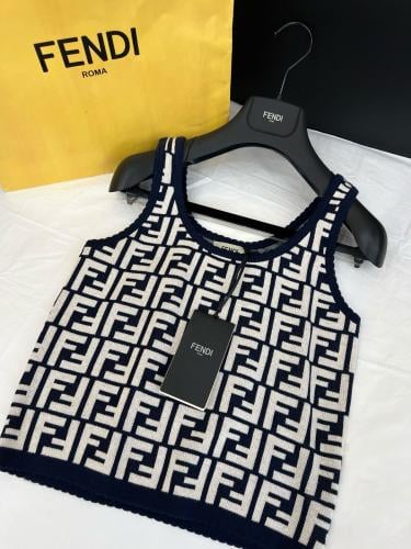تي شيرت fendi