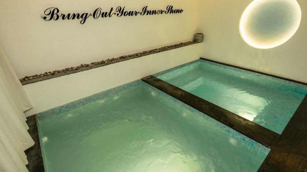 فوائد الجاكوزي الحار والبارد للرجال في سان سبا بالرياض