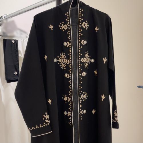 Code:47 لون اسود