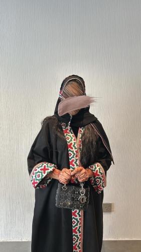 نص بشت ( فراشة )
