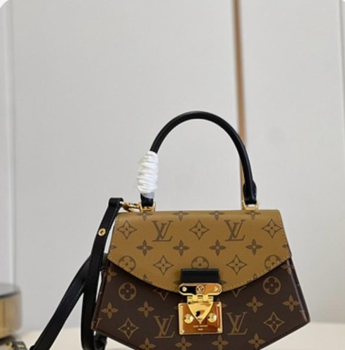 Tilsitt Louis Vuitton