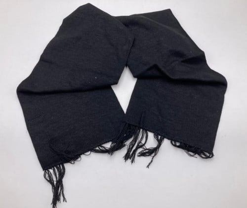 شال اسود