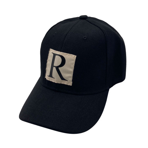 كاب أسود حرف R مقوس