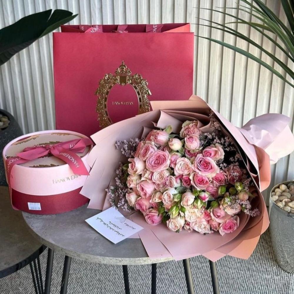 قسم باقات الورد والشوكولاتة