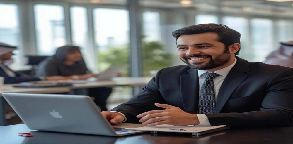 ما هي الأسئلة التي تطرح في مقابلة العمل في السعودية؟ وكيف تجيب عنها باحترافية