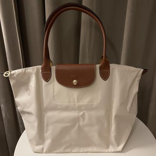 Longchamp L - بيج