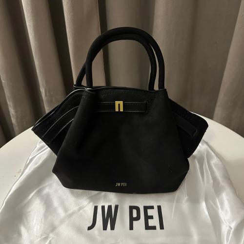 Jw pei - اسود قماش