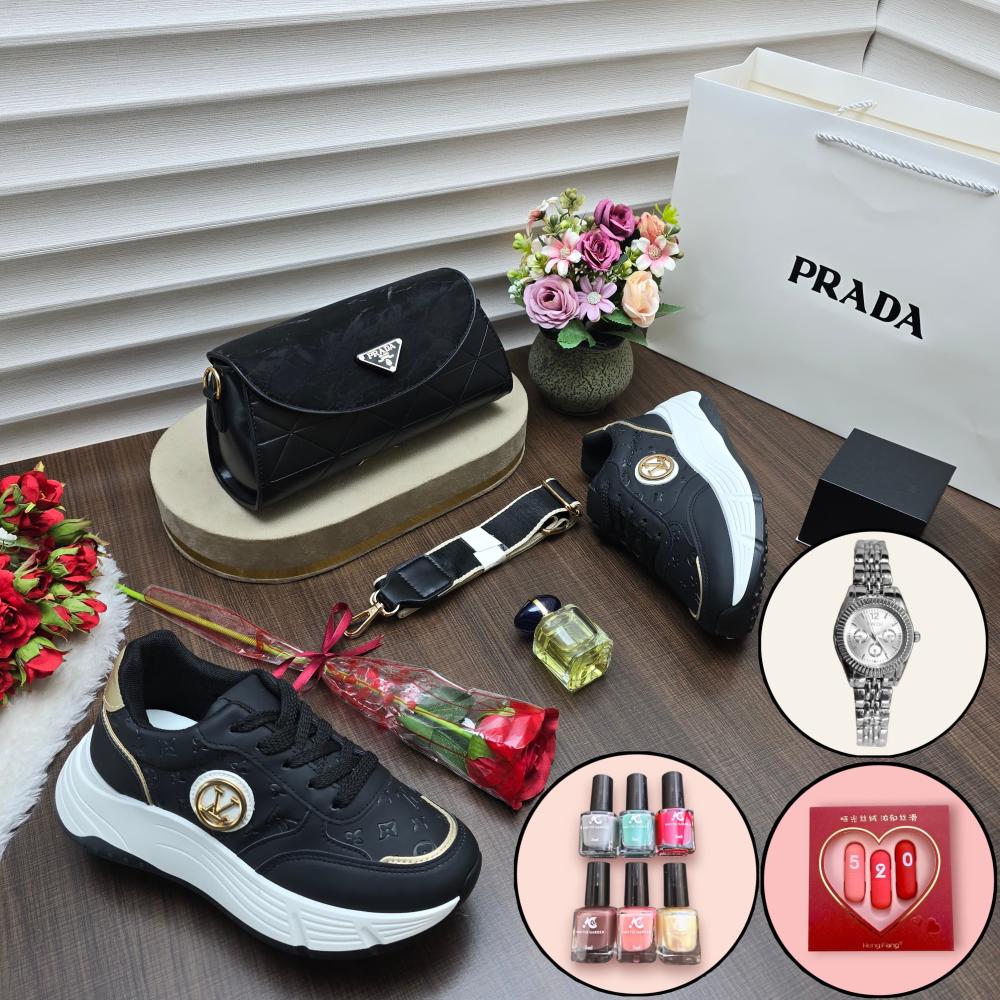 شنط راقيه ماركة برادا خامه جلديه عالية الجوده