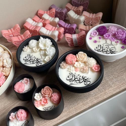 شمعة الأزهار المعطرة الحجم الكبير مع بوكس أنيق ومط...