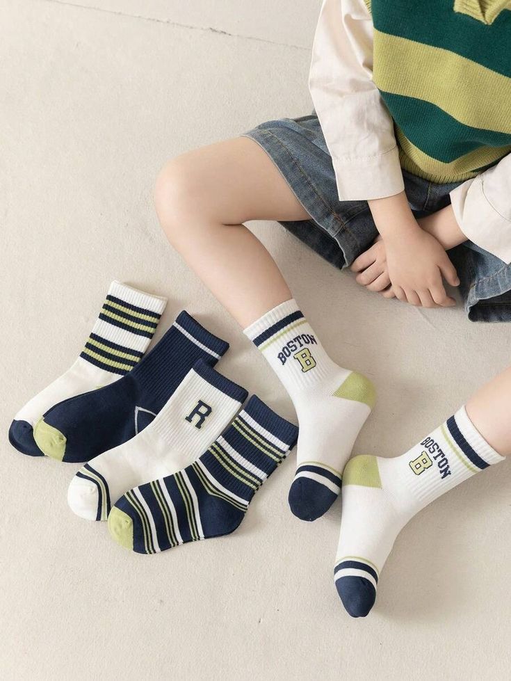 جوارب اولاد