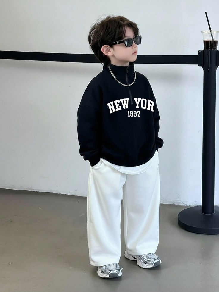 ملابس اولاد مراهقين