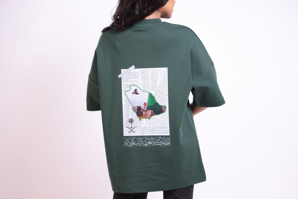 تيشيرت اليوم الوطني السعودي بشعار خلفية الامير  محمد بن سلمان