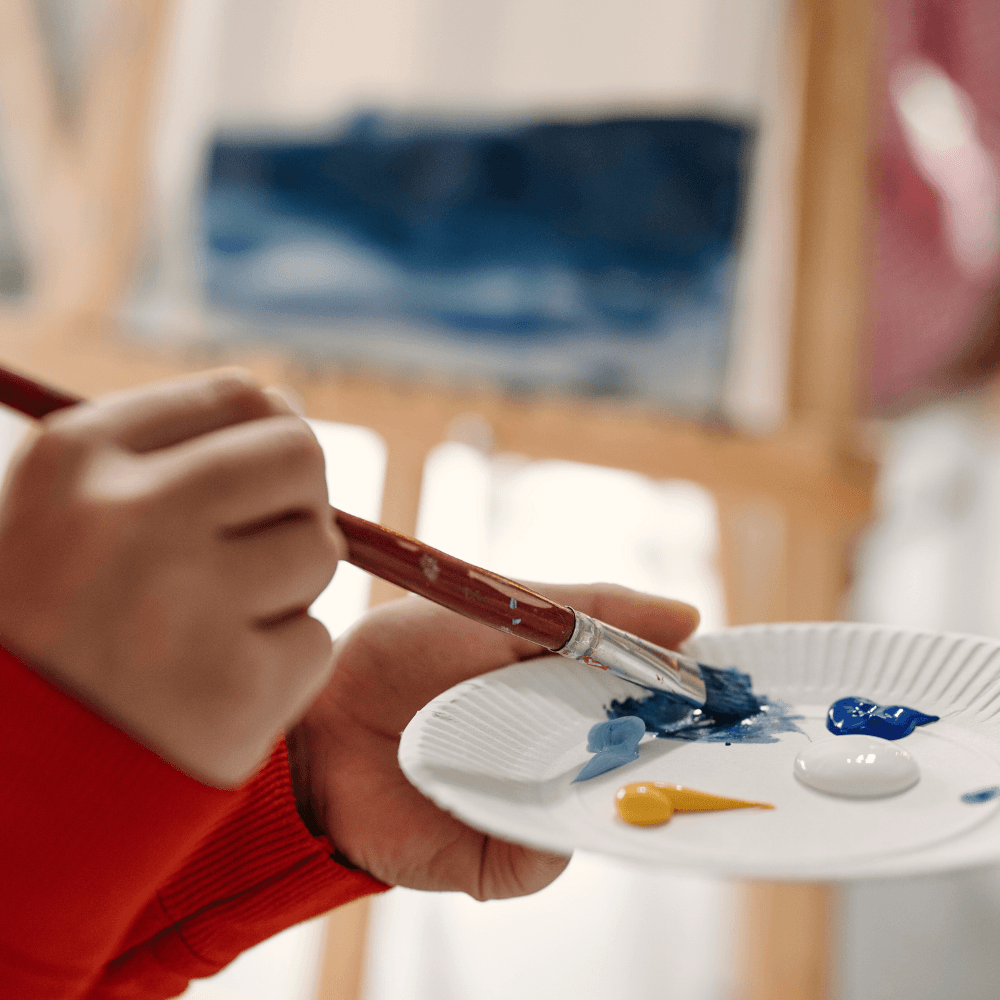 ادوات اعمال فنية