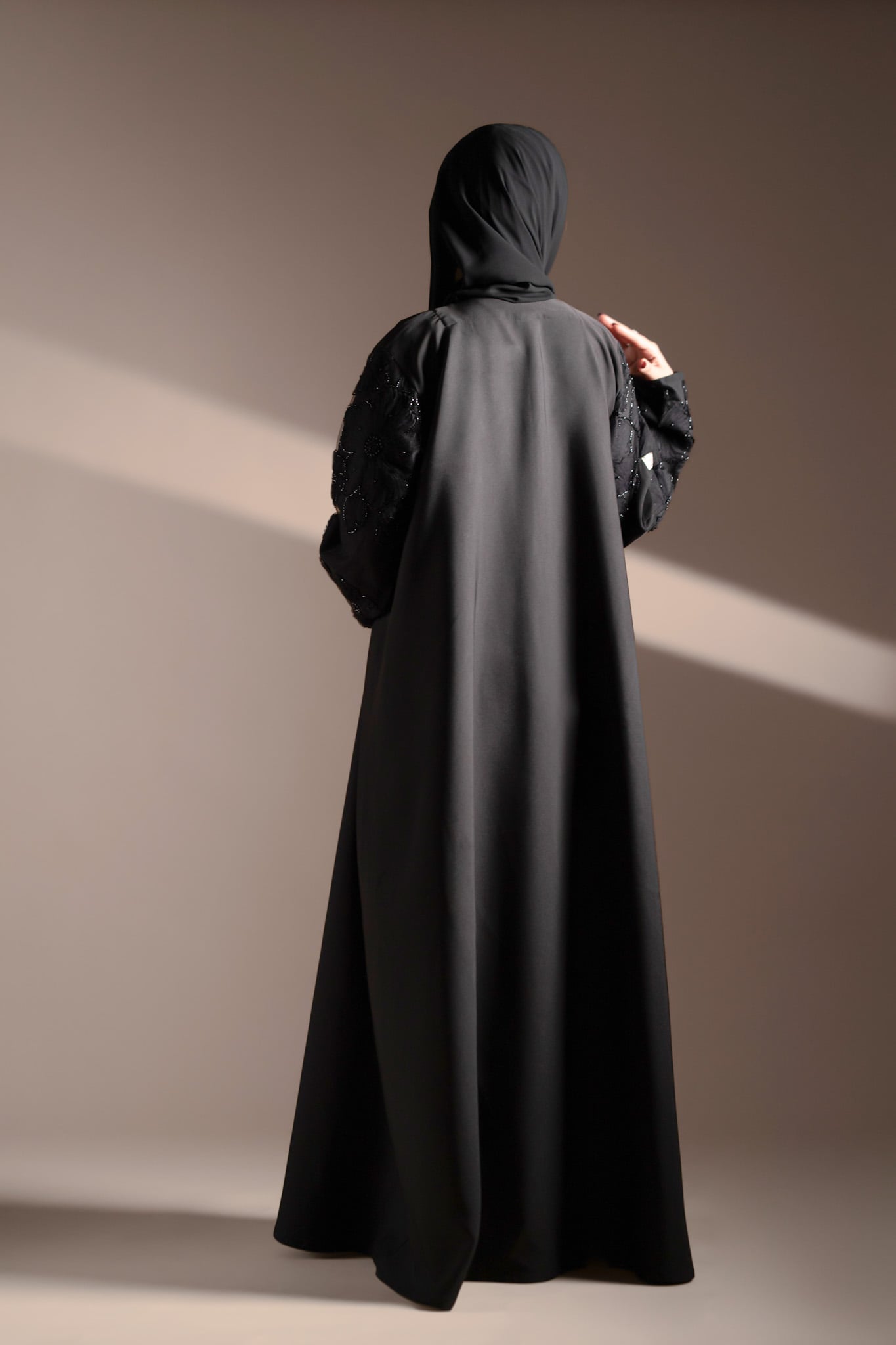 عباية اونيكس