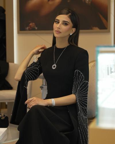 فستان راقي اسود