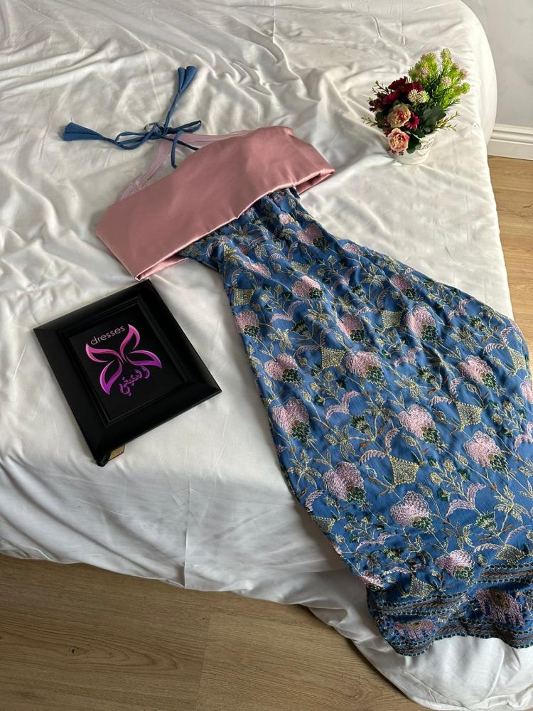 فستان ميد مشجر قص مطرز راقي