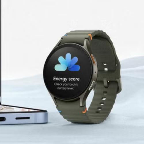 ساعة Galaxy Watch7 الذكية