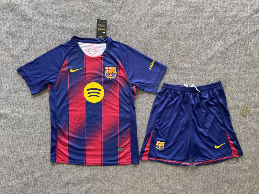 طقم برشلونة الاساسي طفال