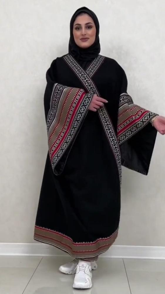 بشت جوخ نسائي مع السدو التراثي