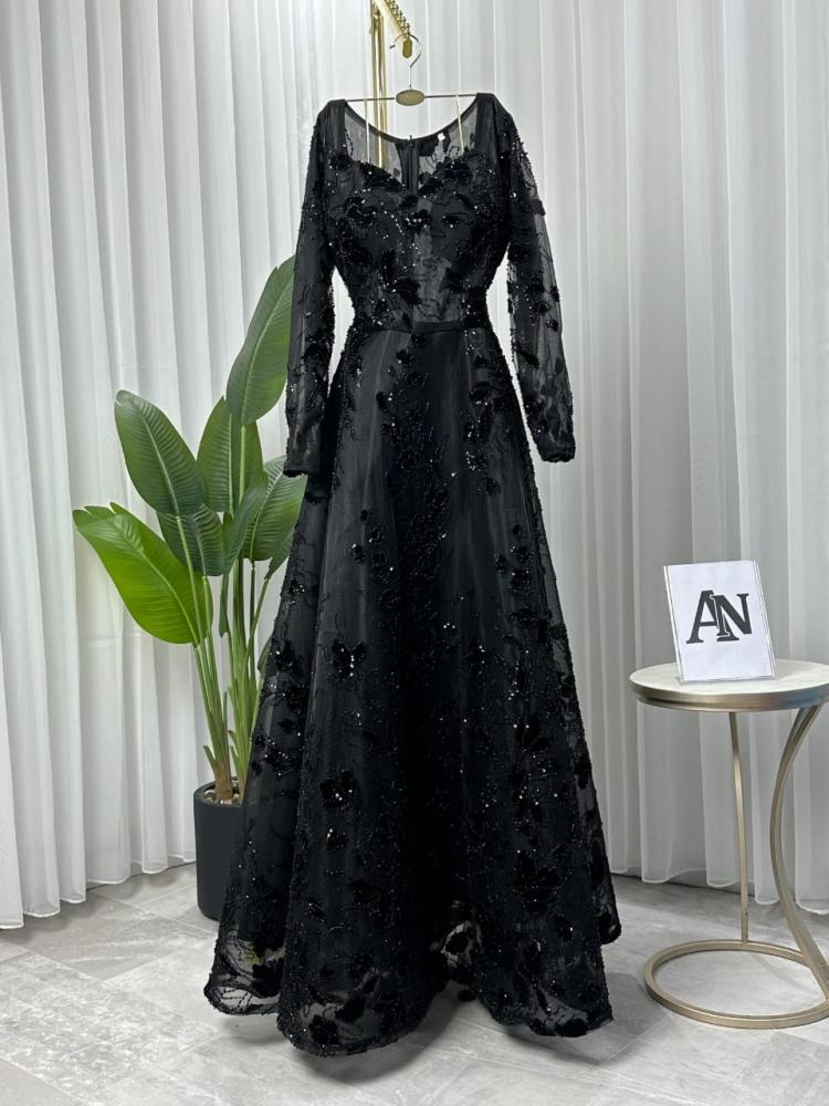 فستان سهره شك مورد مخمل؟