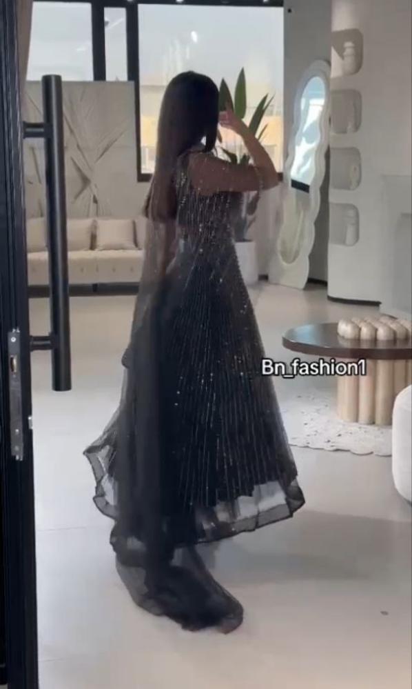 فساتين سهره     كريب استرتش.. فصوص كبس