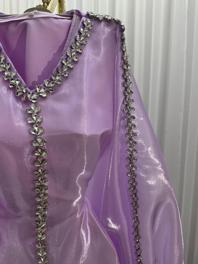 فستان سهره الخامه :ميكادو رااقي لمعه شفاف  اصلي درجه اولى + بطانه تفته استرتش + حزام + كرستال الاصلي  لمعه كبيره من اجمل كرستال