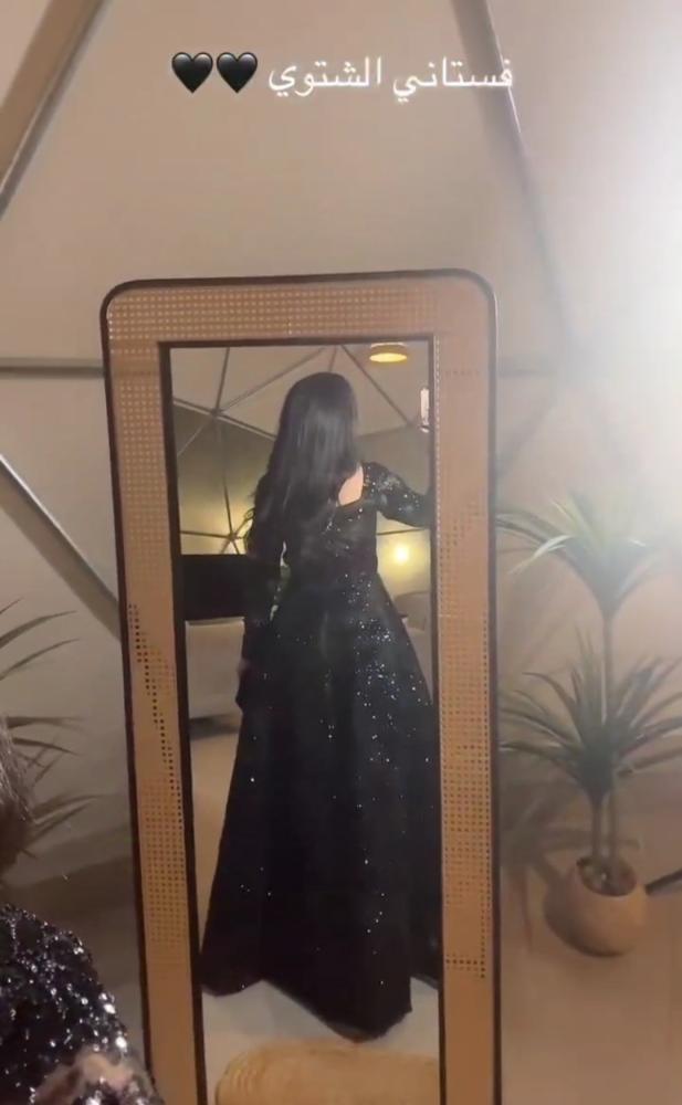 فستان سهره شك مورد مخمل؟