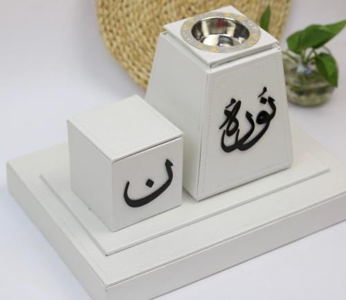 تصميم مباخر جلدية  بالأسم مع علبة البخور حسب الطلب