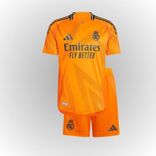 طقم ريال مدريد البرتقالي